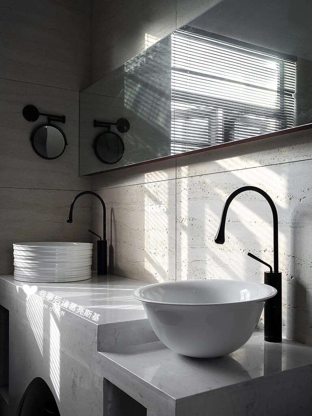 墙砖上的孔洞用啥装饰好看(墙砖上有洞用什么修补比较漂亮) 墙砖上的孔洞用啥装饰好看(墙砖上有洞用什么修补比较漂亮)